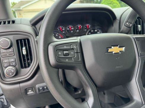 Used 2024 Chevrolet Silverado 2500 W/T w/ WT Convenience Package AWD/4WD image 15