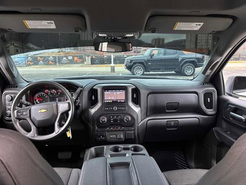 Used 2021 Chevrolet Silverado 1500 Custom image 26