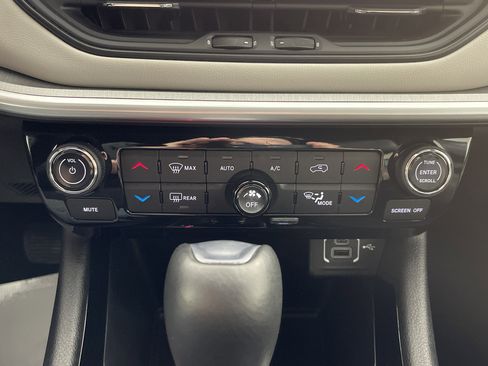 Used 2024 Jeep Compass Limited w/ Elite Group image 24