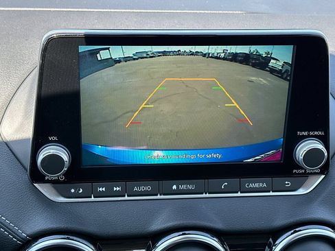 Used 2025 Nissan Sentra SV FWD image 23