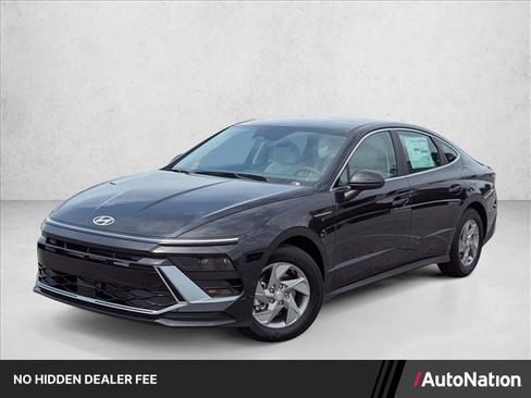 New 2026 Hyundai Sonata SE FWD image 1