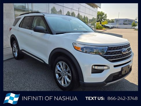 Used 2023 Ford Explorer XLT w/ Equipment Group 202A AWD/4WD image 18