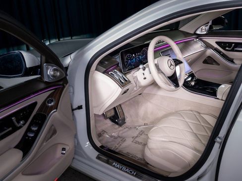 Used 2024 Mercedes-Benz Maybach S 680 4MATIC image 9