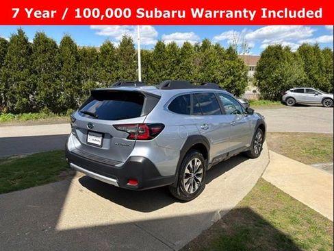 Certified 2025 Subaru Outback Limited AWD/4WD image 3