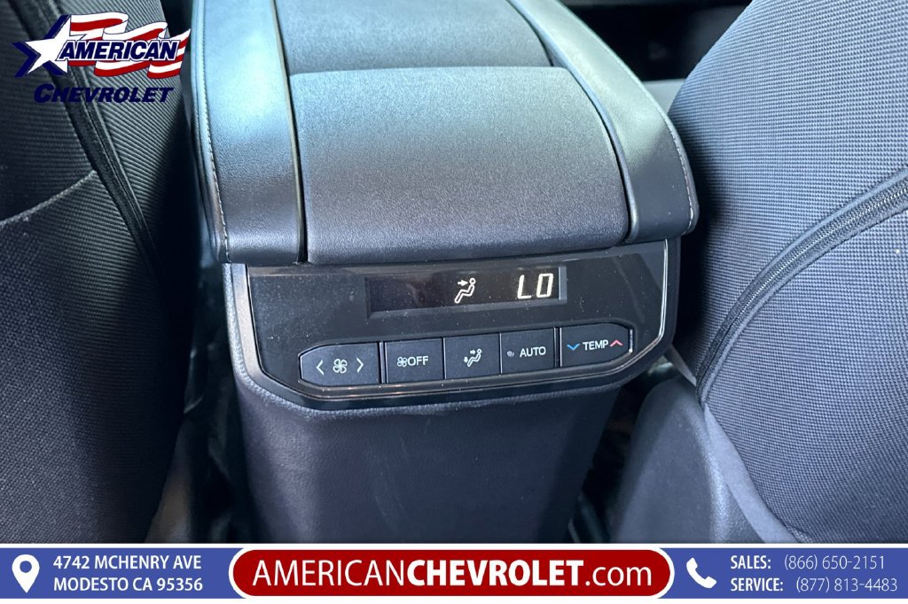 Used 2023 Toyota Highlander LE AWD/4WD image 16