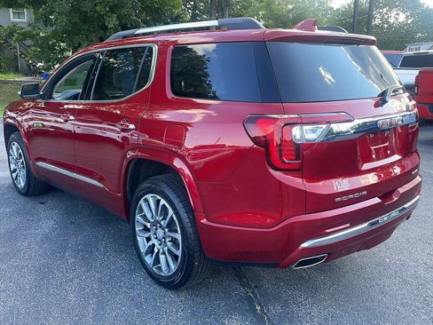Used 2022 GMC Acadia Denali w/ Denali Ultimate Package AWD/4WD image 10