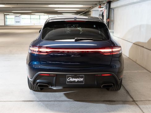 Certified 2023 Porsche Macan AWD/4WD image 10