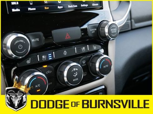Used 2021 RAM 1500 Laramie AWD/4WD image 19