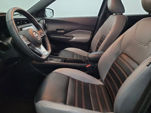 Used 2022 Nissan Kicks SR w/ Premium Package FWD image 17