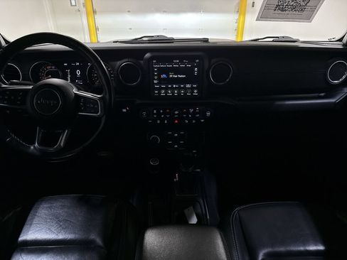 Used 2020 Jeep Wrangler Unlimited Sahara AWD/4WD image 10