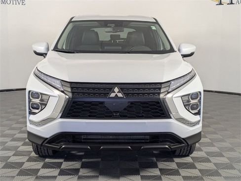 Used 2024 Mitsubishi Eclipse Cross SE image 3