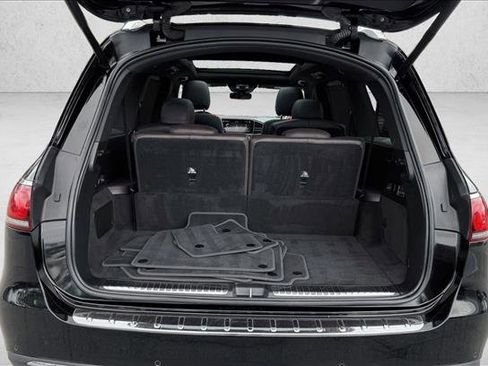 Used 2021 Mercedes-Benz GLS 450 4MATIC image 8