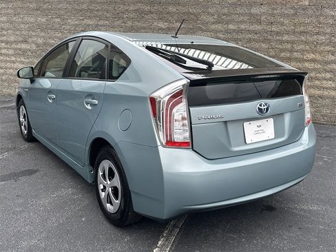 Used 2014 Toyota Prius Two image 5