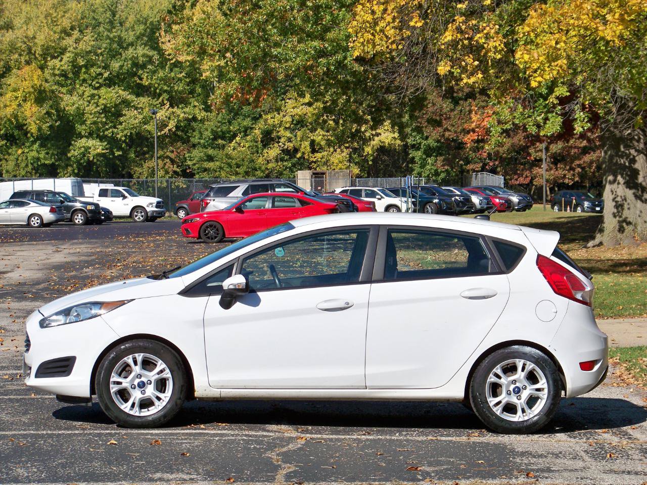 Used 2015 Ford Fiesta SE FWD image 13