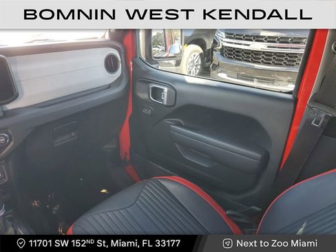 Used 2024 Jeep Wrangler Unlimited w/ LED Headlamp & Fog Lamp Group image 13