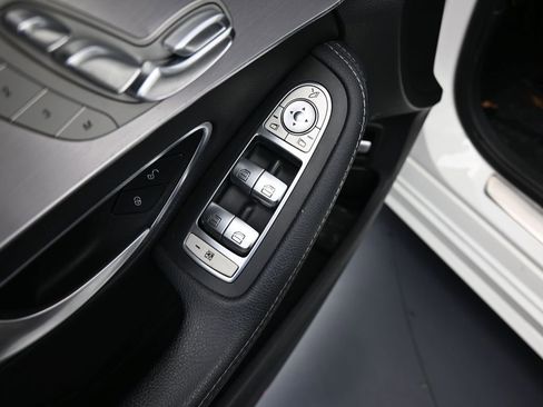 Used 2018 Mercedes-Benz C 300 Sedan image 14