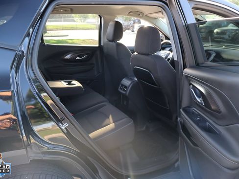 Used 2024 GMC Terrain SLE AWD/4WD image 26