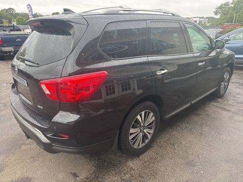 Used 2019 Nissan Pathfinder S AWD/4WD image 12