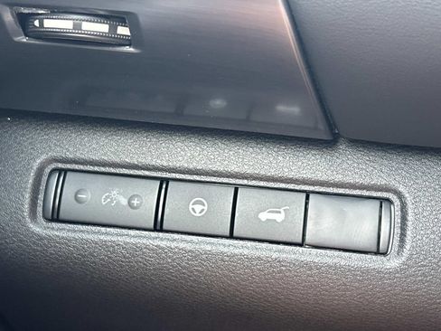 New 2026 Nissan Pathfinder SL FWD image 29