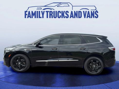 Used 2023 Buick Enclave Essence w/ Experience Buick Package image 2