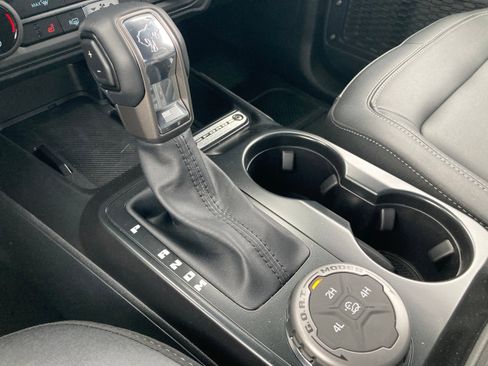 New 2025 Ford Bronco Big Bend image 16