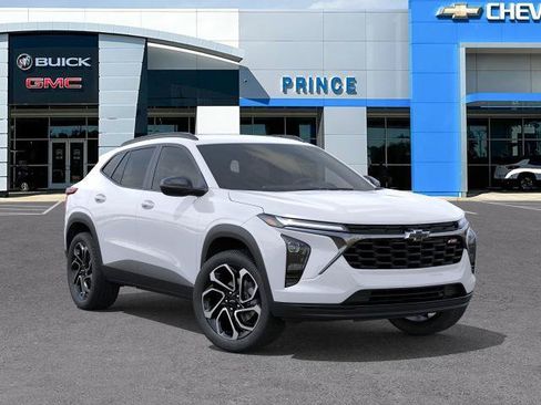 New 2026 Chevrolet Trax RS w/ Driver Confidence Package FWD image 7