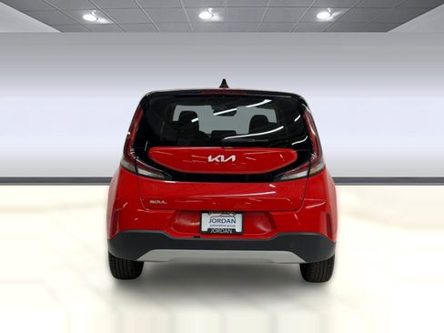 Used 2023 Kia Soul LX FWD image 8