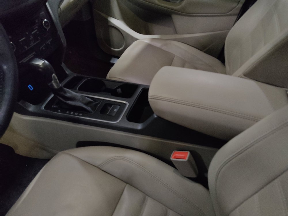 Used 2017 Ford Escape SE w/ SE Leather Comfort Package FWD image 26