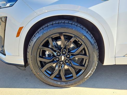 Used 2021 Cadillac XT6 Sport image 5