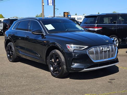Used 2019 Audi e-tron Premium Plus AWD/4WD image 7