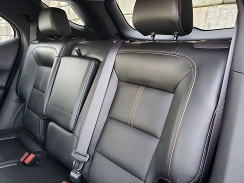 Used 2023 Chevrolet Equinox Premier image 41