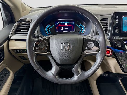 Used 2018 Honda Odyssey Elite image 11