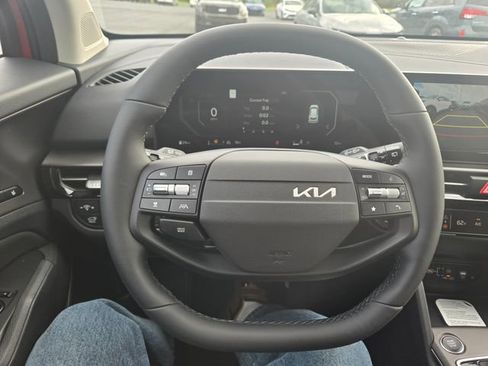 New 2026 Kia Sportage SX FWD image 17