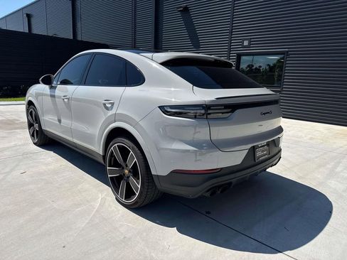 Certified 2023 Porsche Cayenne S Platinum AWD/4WD image 3
