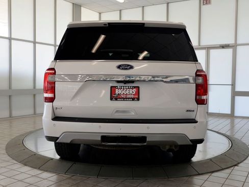 Used 2019 Ford Expedition XLT w/ Equipment Group 202A AWD/4WD image 8