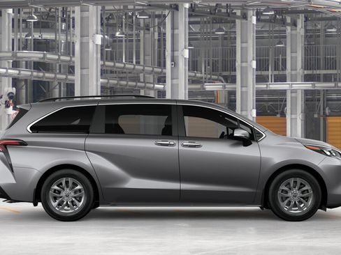 New 2026 Toyota Sienna XLE AWD/4WD image 12