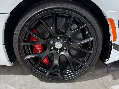 Used 2017 Dodge Viper ACR w/ Extreme Aero Package image 39