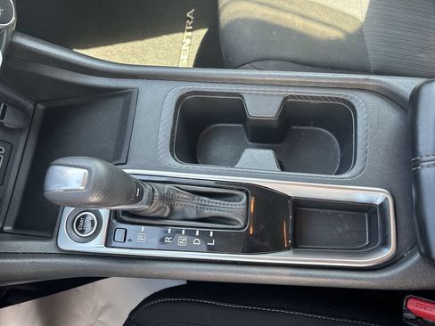 Used 2025 Nissan Sentra SV FWD image 22