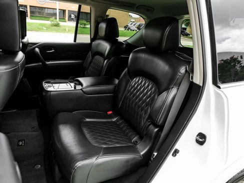 Used 2019 INFINITI QX80 Luxe w/ 22" Wheel Package RWD image 43