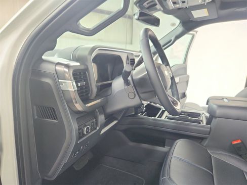 New 2026 Ford F250 Platinum image 18