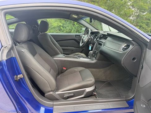 Used 2014 Ford Mustang Coupe w/ Equipment Group 102A RWD image 13