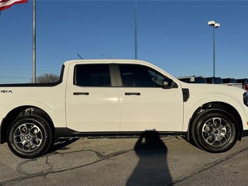 Certified 2025 Ford Maverick XLT image 12