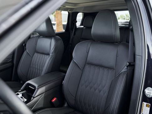 Used 2025 Mitsubishi Outlander SEL image 30