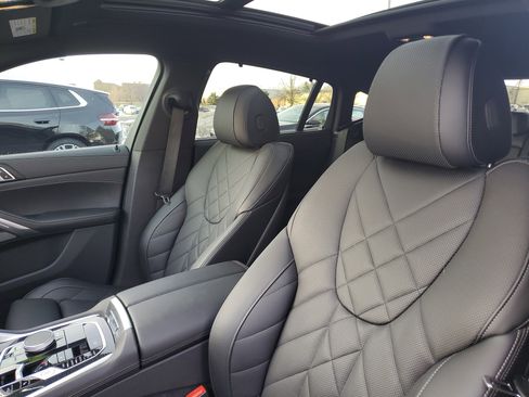 Certified 2024 BMW X6 xDrive40i w/ Parking Assistance Package image 7