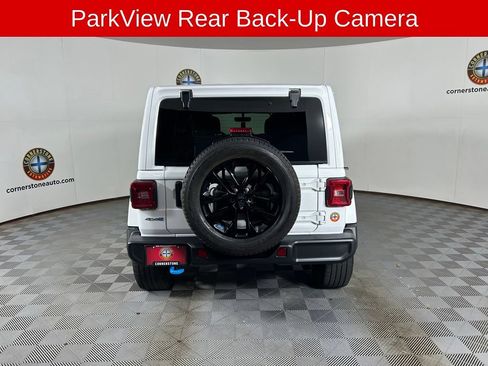 Used 2023 Jeep Wrangler Unlimited Sahara w/ Cold Weather Group AWD/4WD image 17