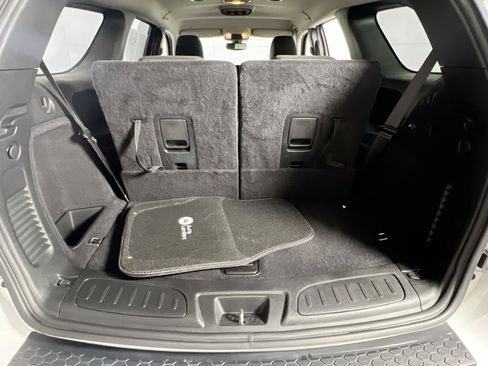 Used 2022 Dodge Durango SXT w/ Anodized Platinum Package image 23