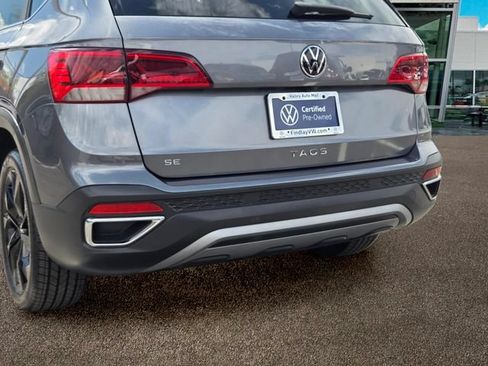 Certified 2023 Volkswagen Taos SE w/ Panoramic Sunroof Package FWD image 6
