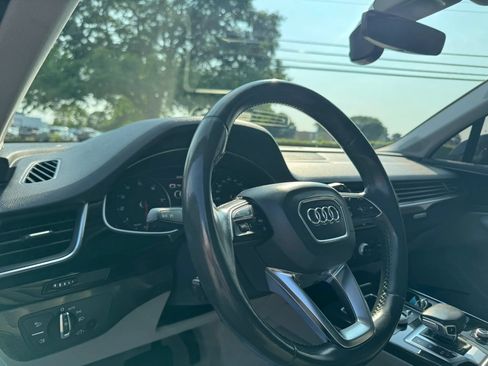 Used 2018 Audi Q7 3.0T Premium Plus AWD/4WD image 22
