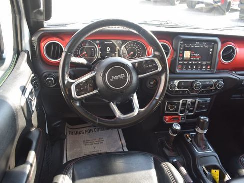 Used 2020 Jeep Wrangler Unlimited Rubicon w/ Dual Top Group AWD/4WD image 11