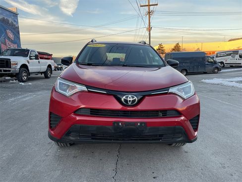 Used 2017 Toyota RAV4 LE image 5